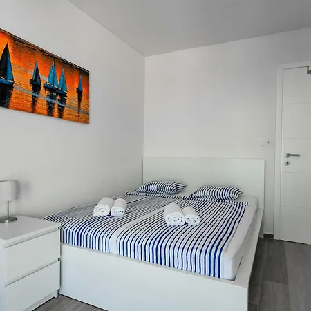 Miri Iii * Privlaka (Zadar)