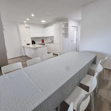 Üdülőközpont Miri Iii