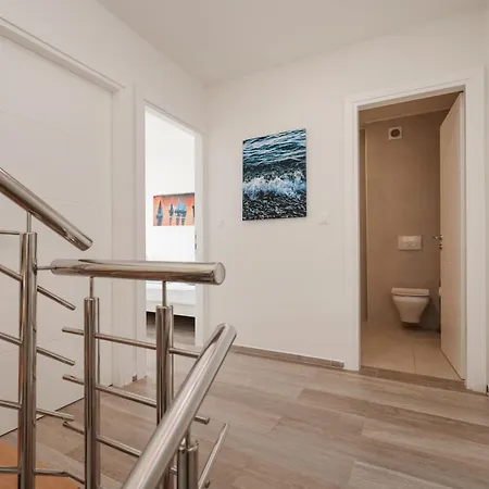 Miri Iii Üdülőközpont Privlaka