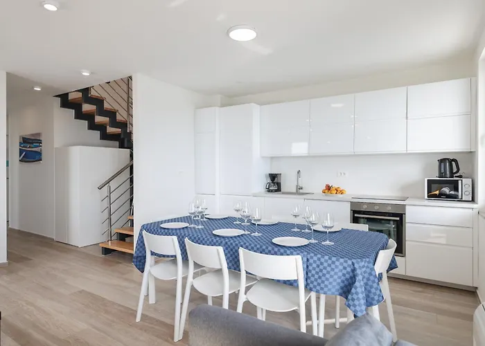 리조트 Miri Iii *